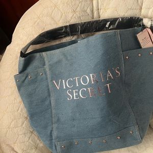 Nwt Victoria’s Secret  denim and rose gold tote